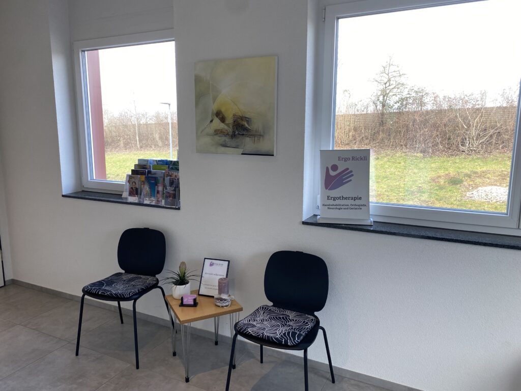Wartezone der Ergotherapie-Praxis Ergo Rickli in Zeiningen